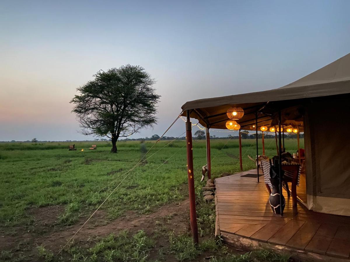 Zawadi Camp Hotell Serengeti Eksteriør bilde